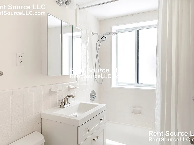 5 Centre St #32 — Photo 11