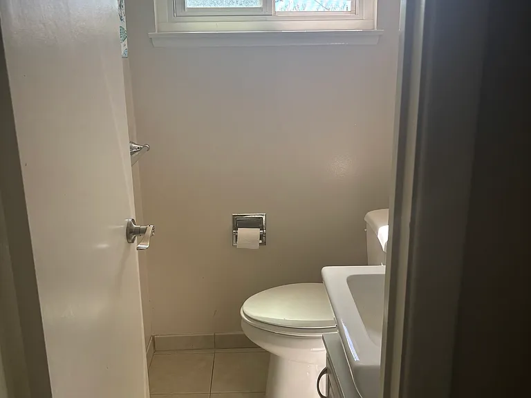 1/2 bath off of family room