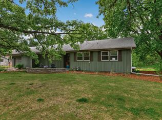 1842 Beecher Dr, Eagan, MN 55122