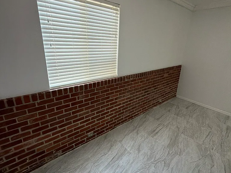 1801 Brokaw Ave #3A — Photo 7