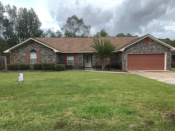 386 Meloney Dr, Hinesville, GA 31313