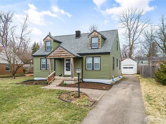 3rd image of 3433 Lindale Ave