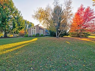 10116 Horseshoe Cir, Clarkston, MI 48348