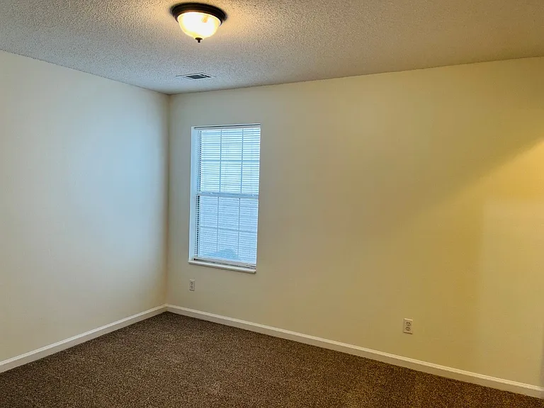 4037 Ravenwood Ct — Photo 16
