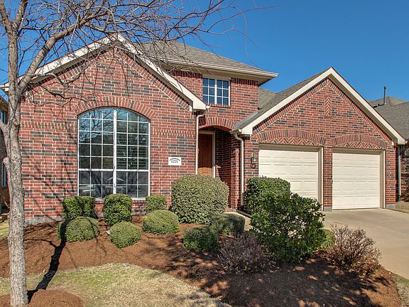 2nd image of 1221 Burnett Dr