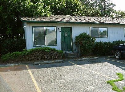 1st image of 1749 Siskiyou Blvd APT 4
