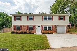 4th image of 4503 Eaton Ct