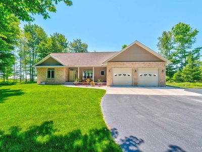 6039 Dillexie Ln, Manistique, MI, 49854
