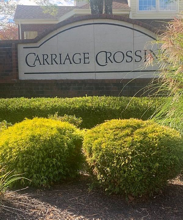 1st image of 11 Carriage Crossing Ln #11