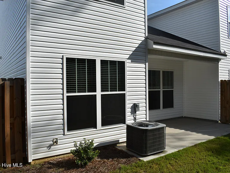 4354 Beautiful Pond Park — Photo 12
