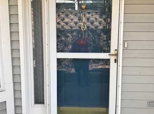 1019 Crown Ct, Mahwah, NJ 07430