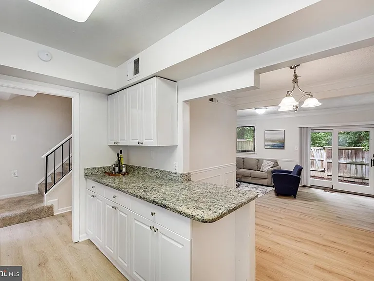 2373 Emerald Heights Ct — Photo 25