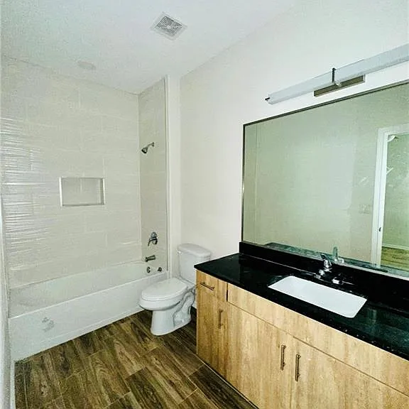 4904 N Crown Point #1 — Photo 7