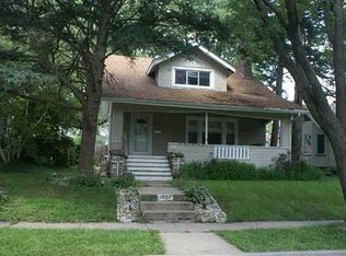 1018 Grand Ct, Davenport, IA 52803