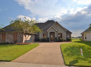 22433 Fairway View Dr, Zachary, LA 70791