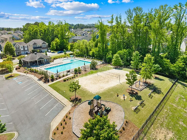 10677 Sky Chase Ave NW — Photo 42