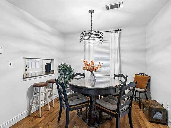 3rd image of 14416 Fisher Rd