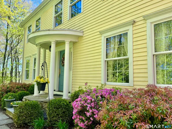 16 Jonathan Drive, Roxbury, CT 06783