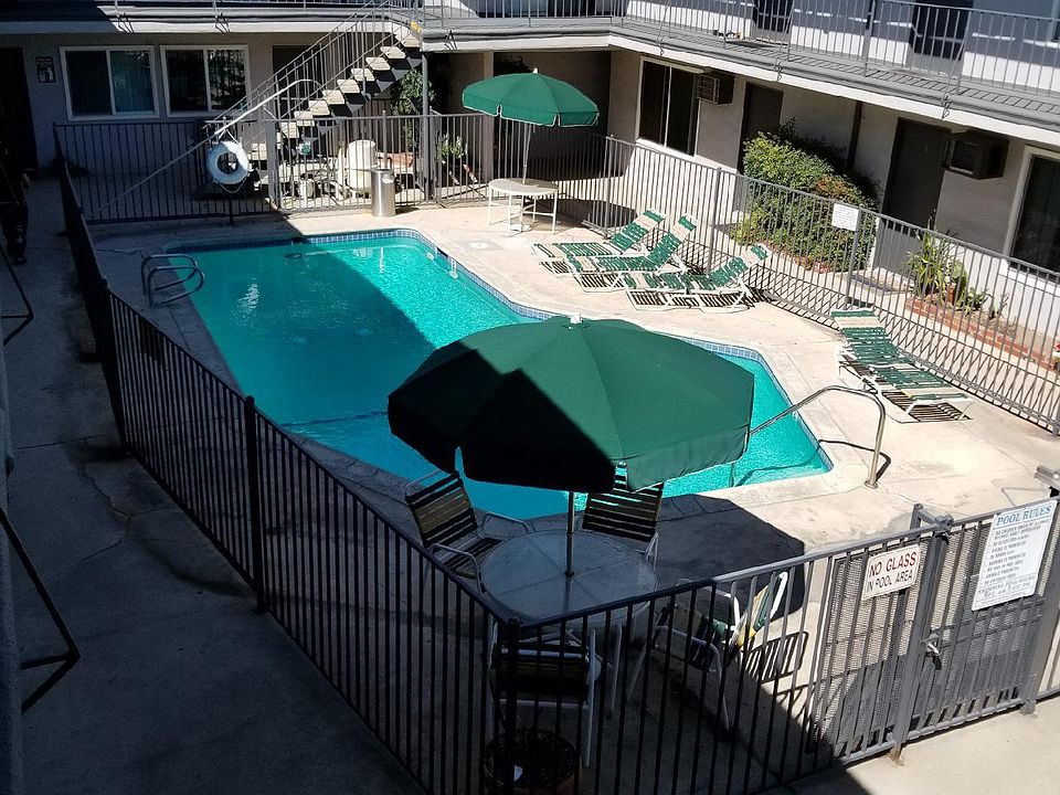 1st image of 18605 Clark St APT 17