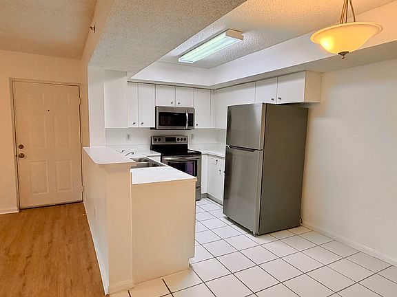 3rd image of 5530 NW 61st St