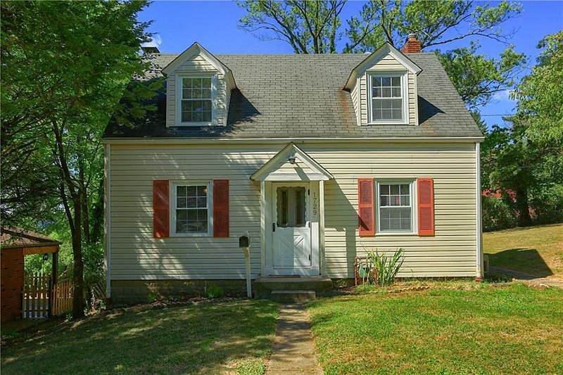 1st image of 1729 Raithel St