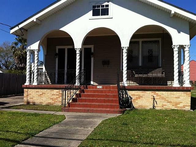 1st image of 735 Navarre Ave