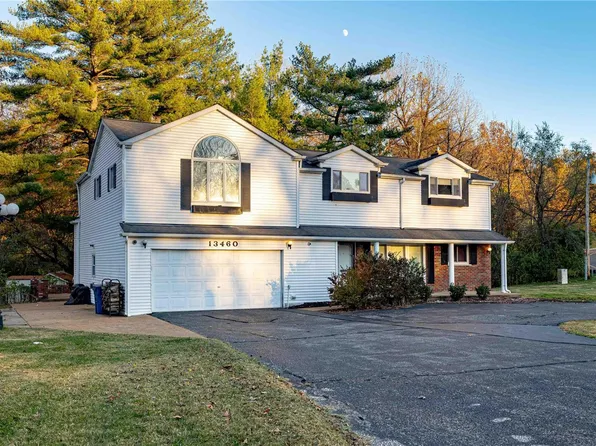 13460 Old Jamestown Rd, Florissant, MO 63033