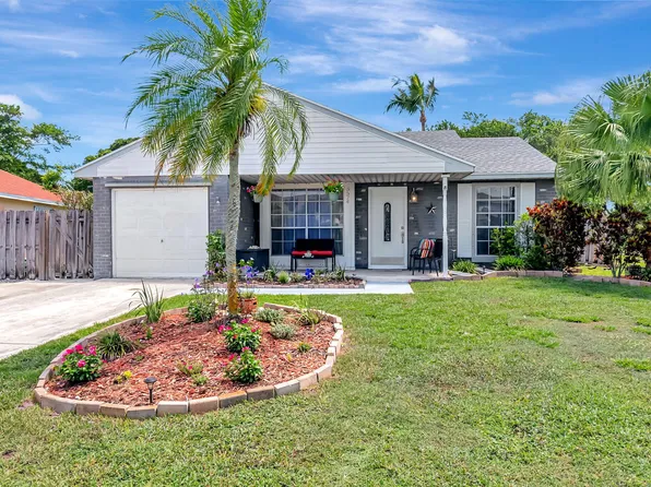 5574 Pebble Brook Lane, Boynton Beach, FL 33472
