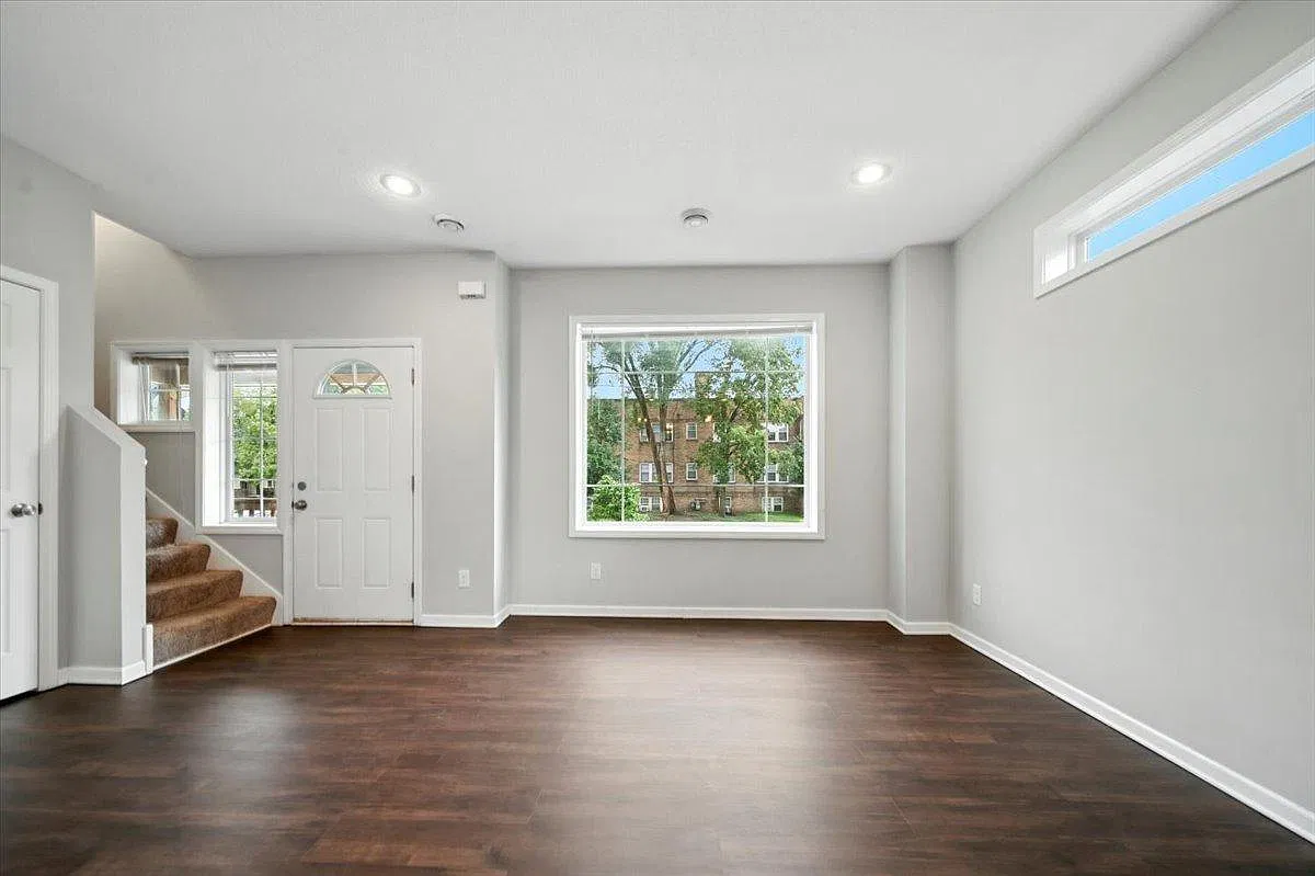 4 bed, 3.5 bath, 1675 sqft, $2,750 — Photo 4