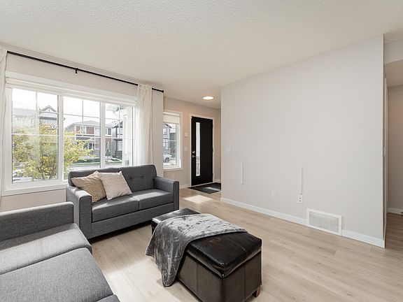 3rd image of 2420 Trumpeter Way NW