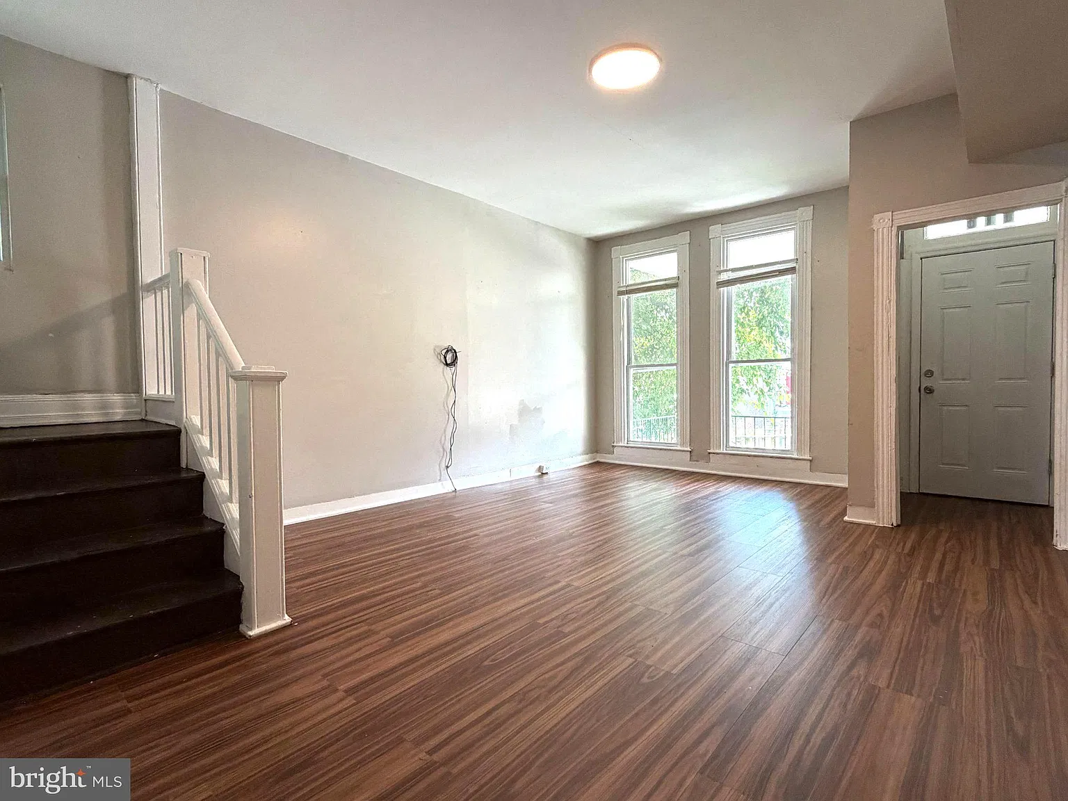 3 bed, 1.5 bath, 1728 sqft, $1,650 — Photo 2
