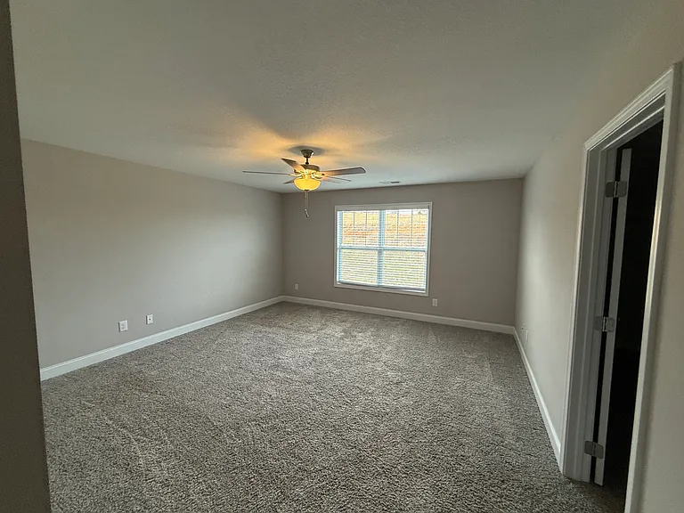 336 Broadberry Ave — Photo 13