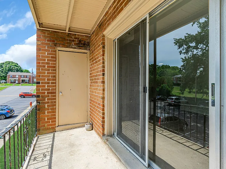 Ambassador Apartments — Photo 26
