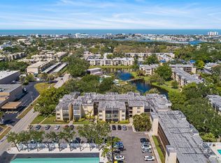 14130 Rosemary Ln APT 1202, Largo, FL 33774