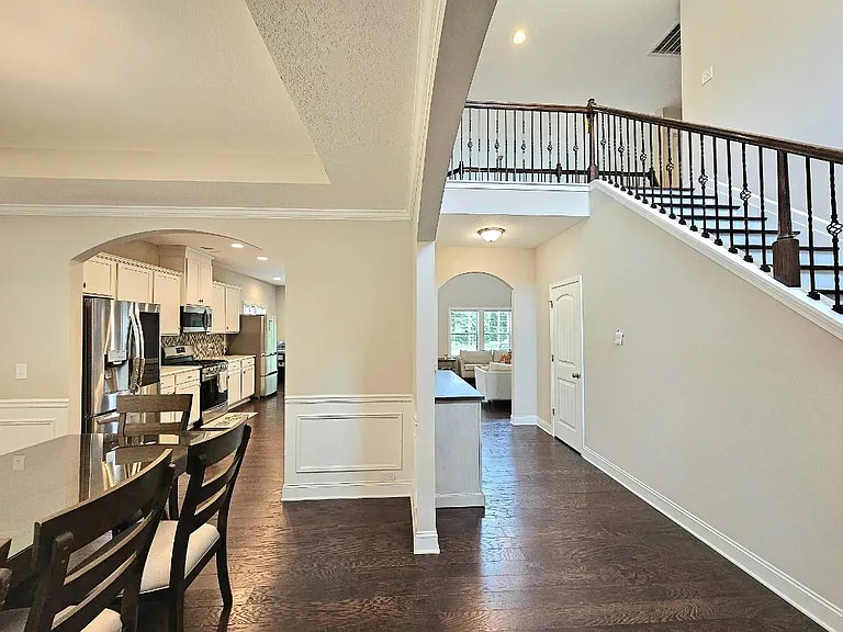 2652 Golf Mill Ct — Photo 2