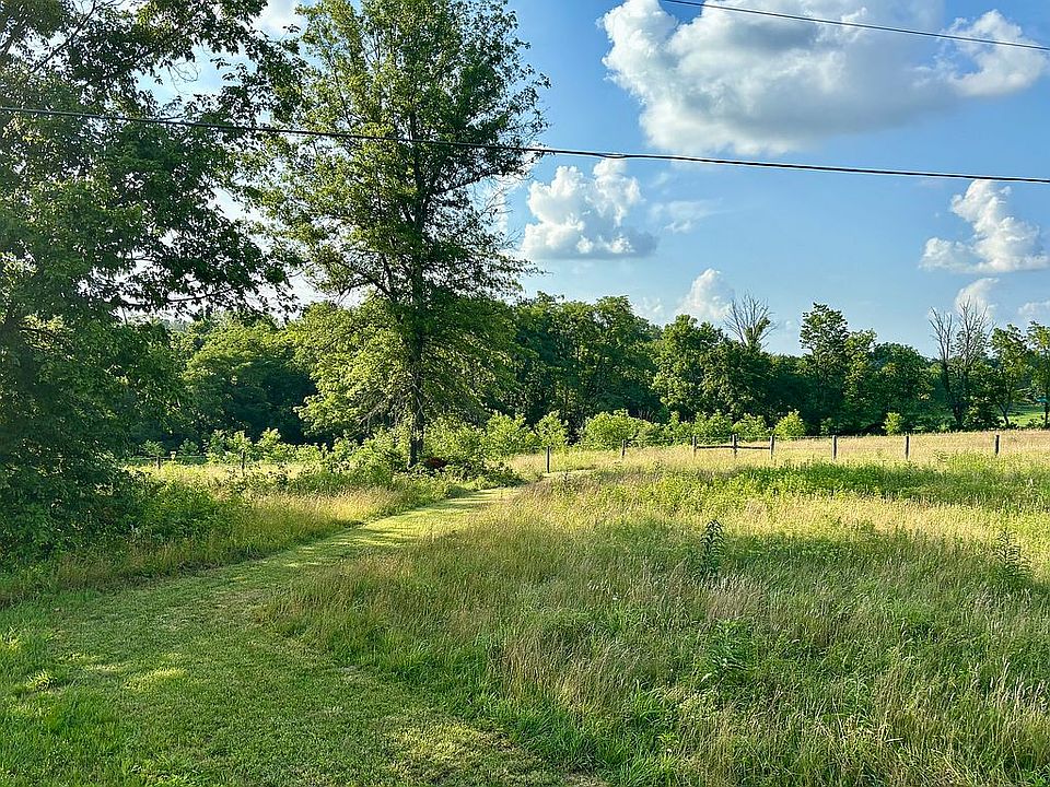 2nd image of 591 Lions Club Rd