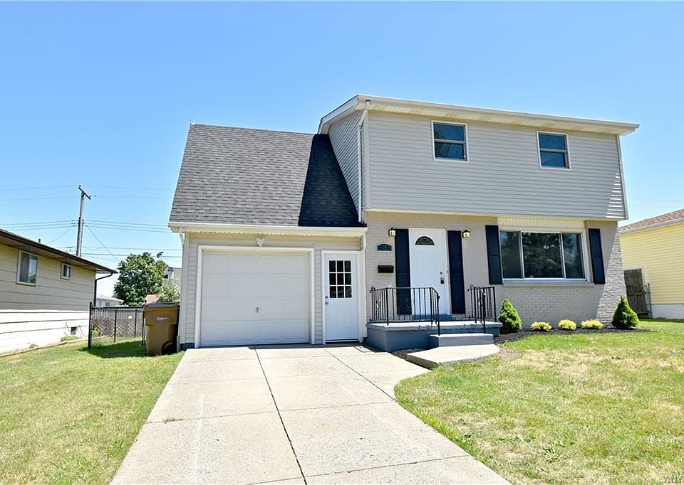 1st image of 35 Gabrielle Dr