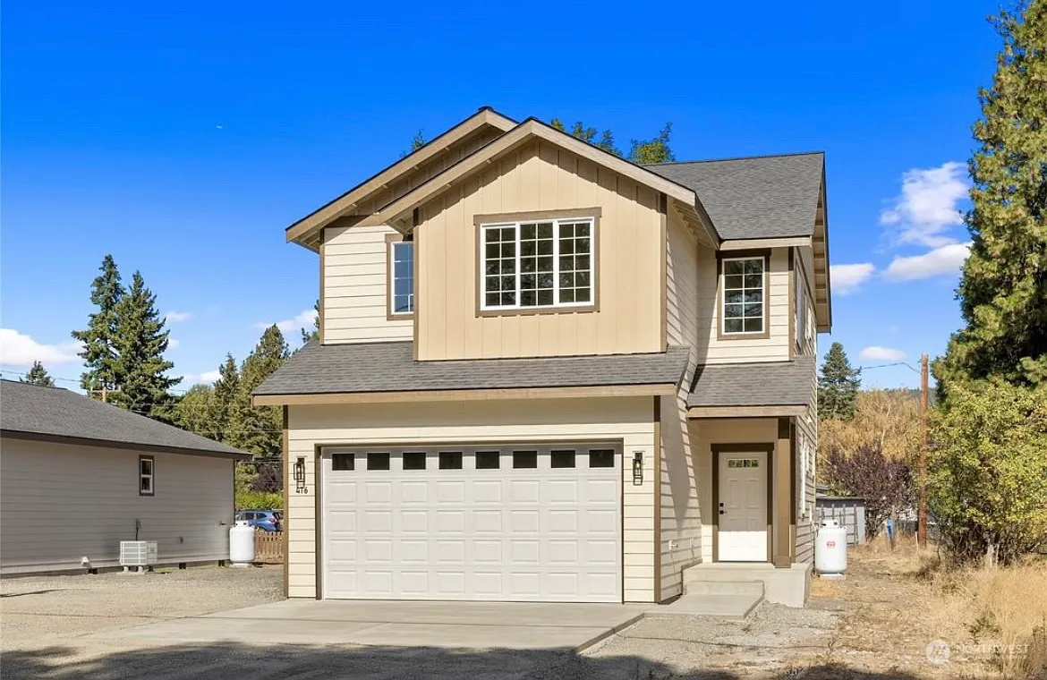 4 bed, 2.5 bath, 1752 sqft, $2,900 — Photo 1