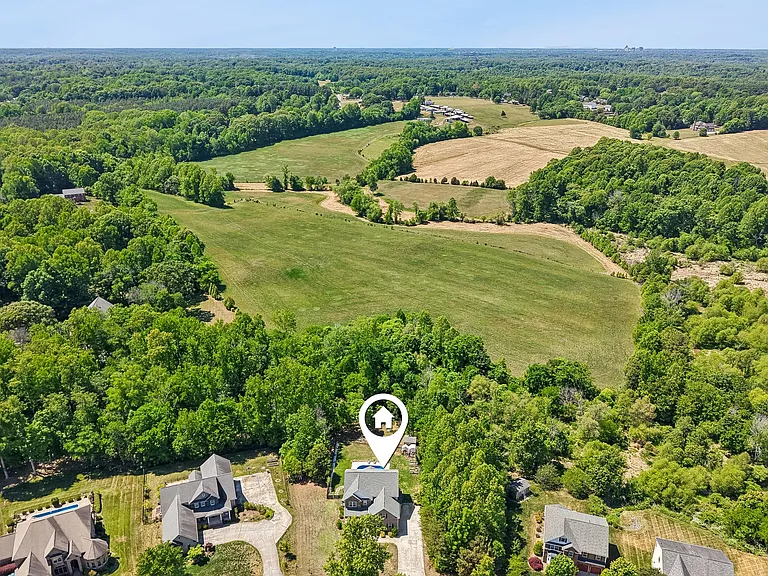 3924 Fox Grove Trl — Photo 39