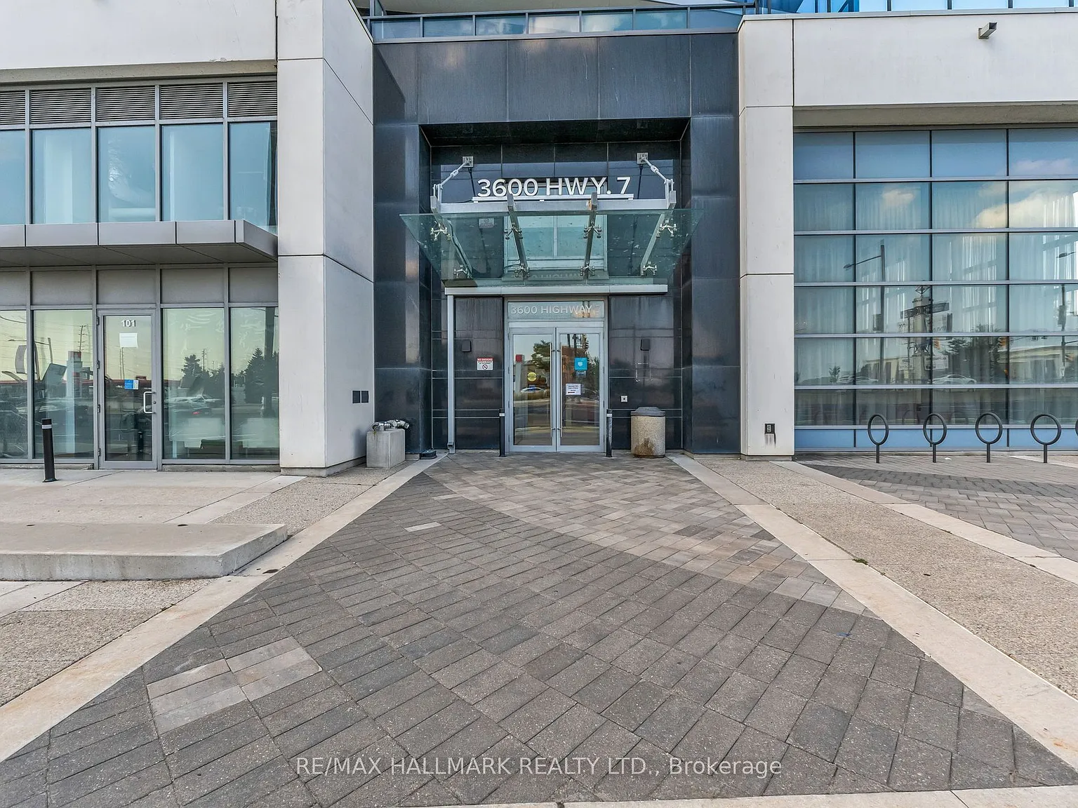 2 bed, $2,350 — Photo 2