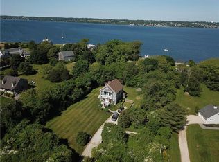 815 Seapowet Ave, Tiverton, RI 02878