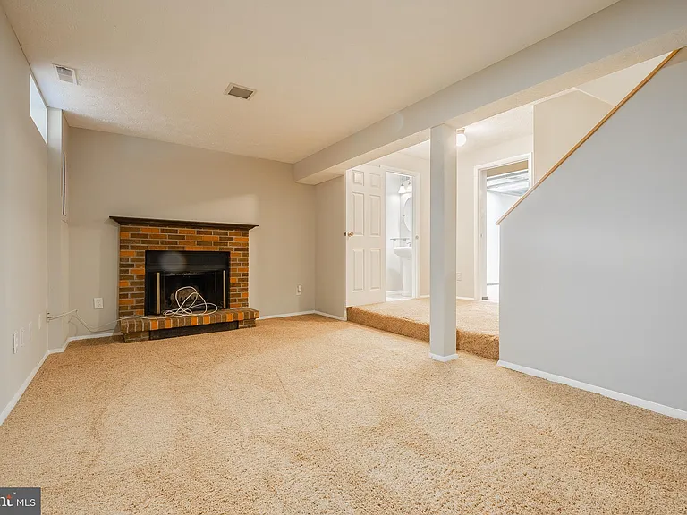 2911 Montauk Ct — Photo 15
