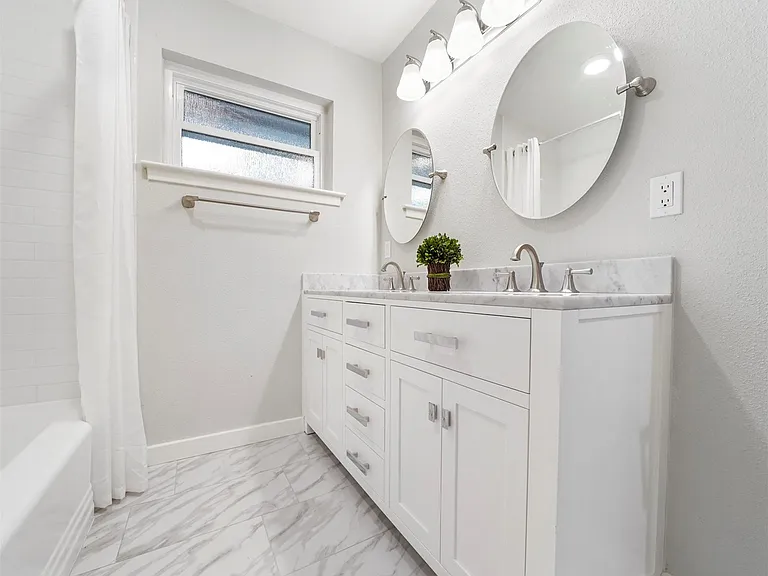 4309 Stillbrooke Dr — Photo 29
