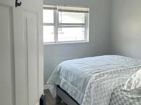 (undisclosed Address), Winter Haven, FL 33881