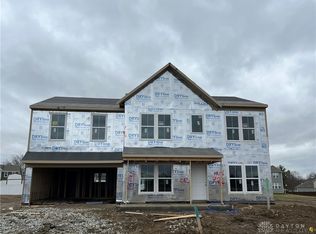 260 Quail Hollow Dr, Brookville, OH 45309