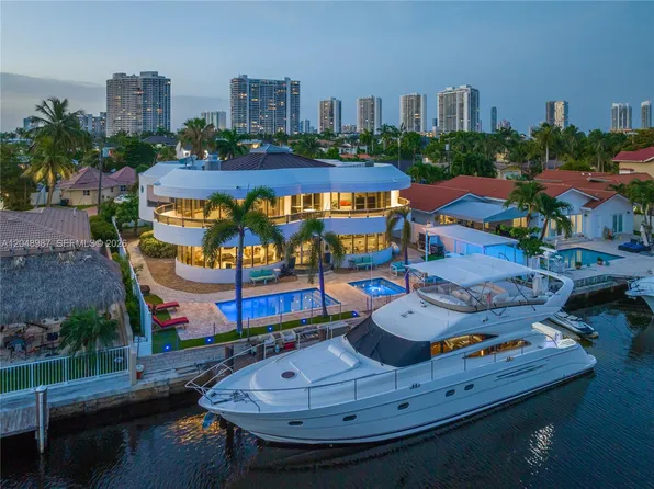 3344 NE 167th St, North Miami Beach, FL 33160