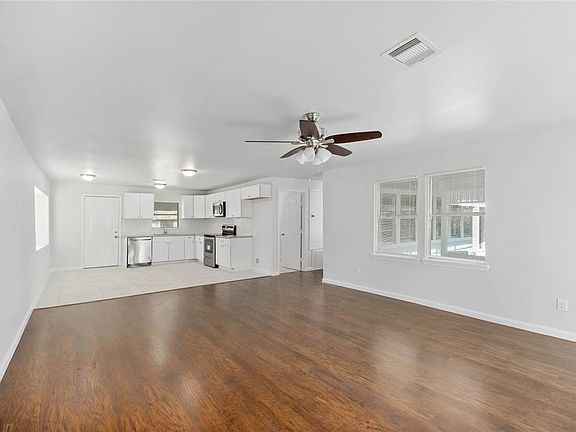 2nd image of 8106 Meadowbrook Dr