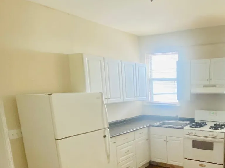 187 N Allen St #1 — Photo 1