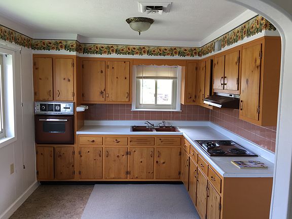 3rd image of 109 Glenwood Dr
