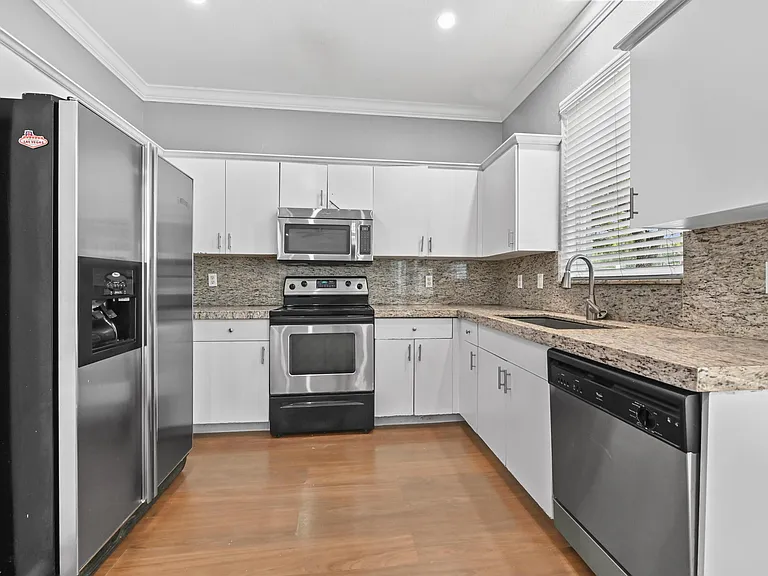 5049 Starblaze Dr — Photo 12